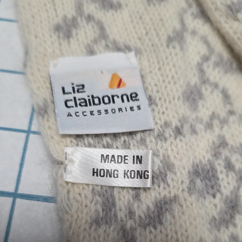 Gray and Cream Patterned Scarf,  Liz Claiborne Accessories, 8